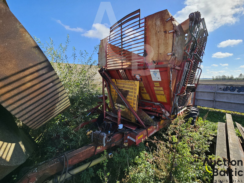 TIM Sugar beet harvester - Kombajn harvester: slika 4 TIM Sugar beet harvester - Kombajn harvester: slika 4