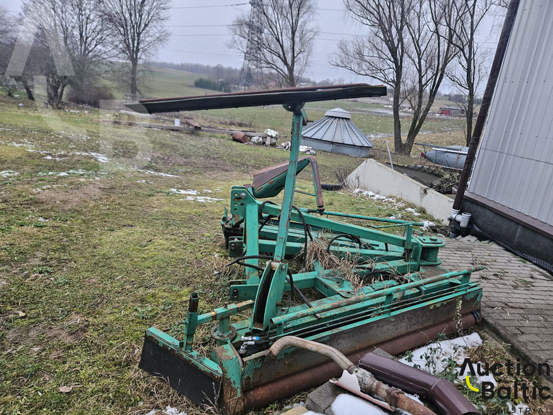 The pumpkin bulldozer - Greder: slika 3 The pumpkin bulldozer - Greder: slika 3