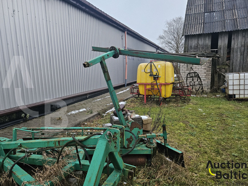 The pumpkin bulldozer - Greder: slika 5 The pumpkin bulldozer - Greder: slika 5