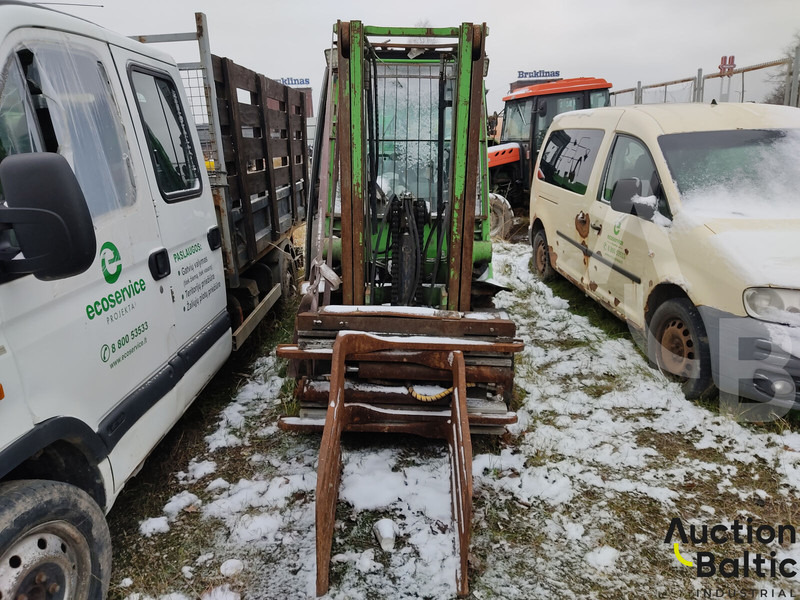 UniCarriers 30 - Diesel viličar: slika 4 UniCarriers 30 - Diesel viličar: slika 4