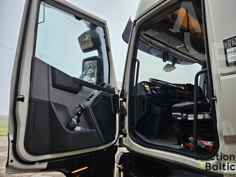 Renault - Vlačilec: slika 4 Renault - Vlačilec: slika 4