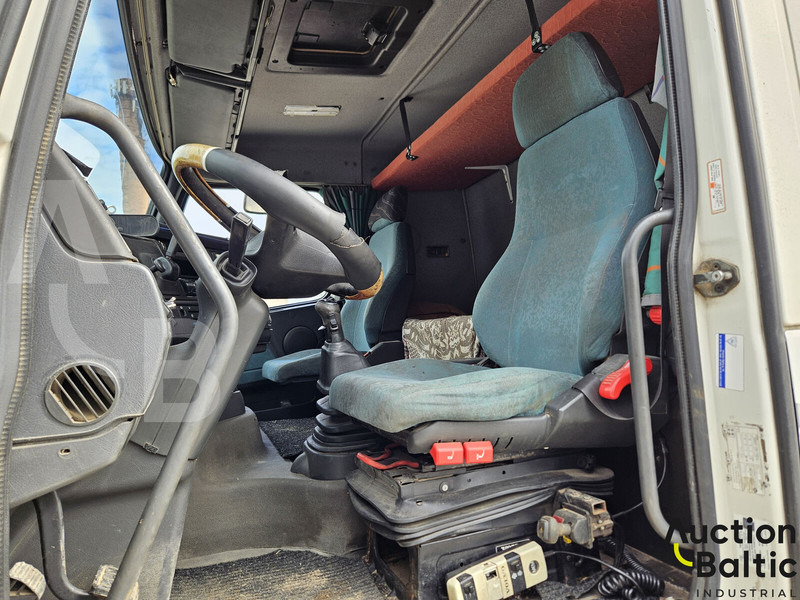 Volvo FH12 - Vlačilec: slika 5 Volvo FH12 - Vlačilec: slika 5