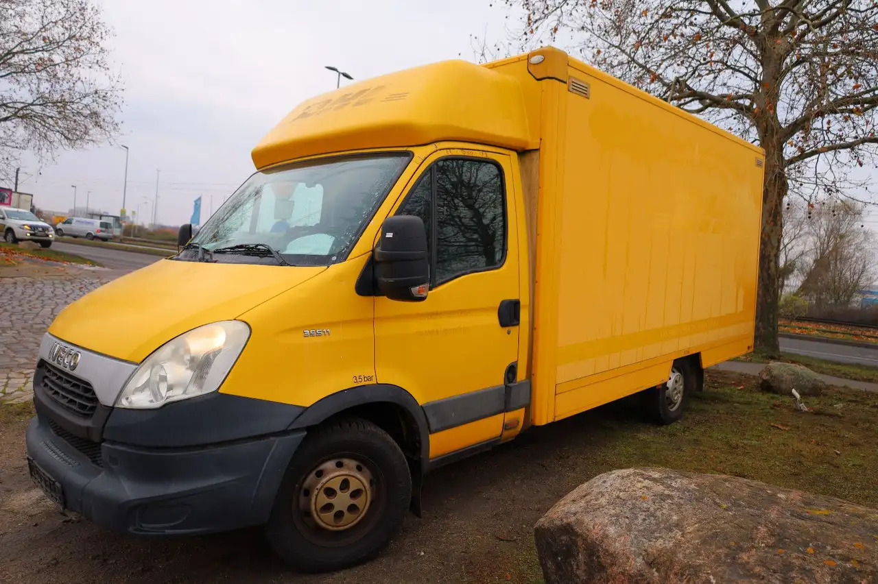 Iveco Daily/ Regalsystem/Luftfeder/1. Hand - Dostavno vozilo z zabojnikom: slika 2 Iveco Daily/ Regalsystem/Luftfeder/1. Hand - Dostavno vozilo z zabojnikom: slika 2