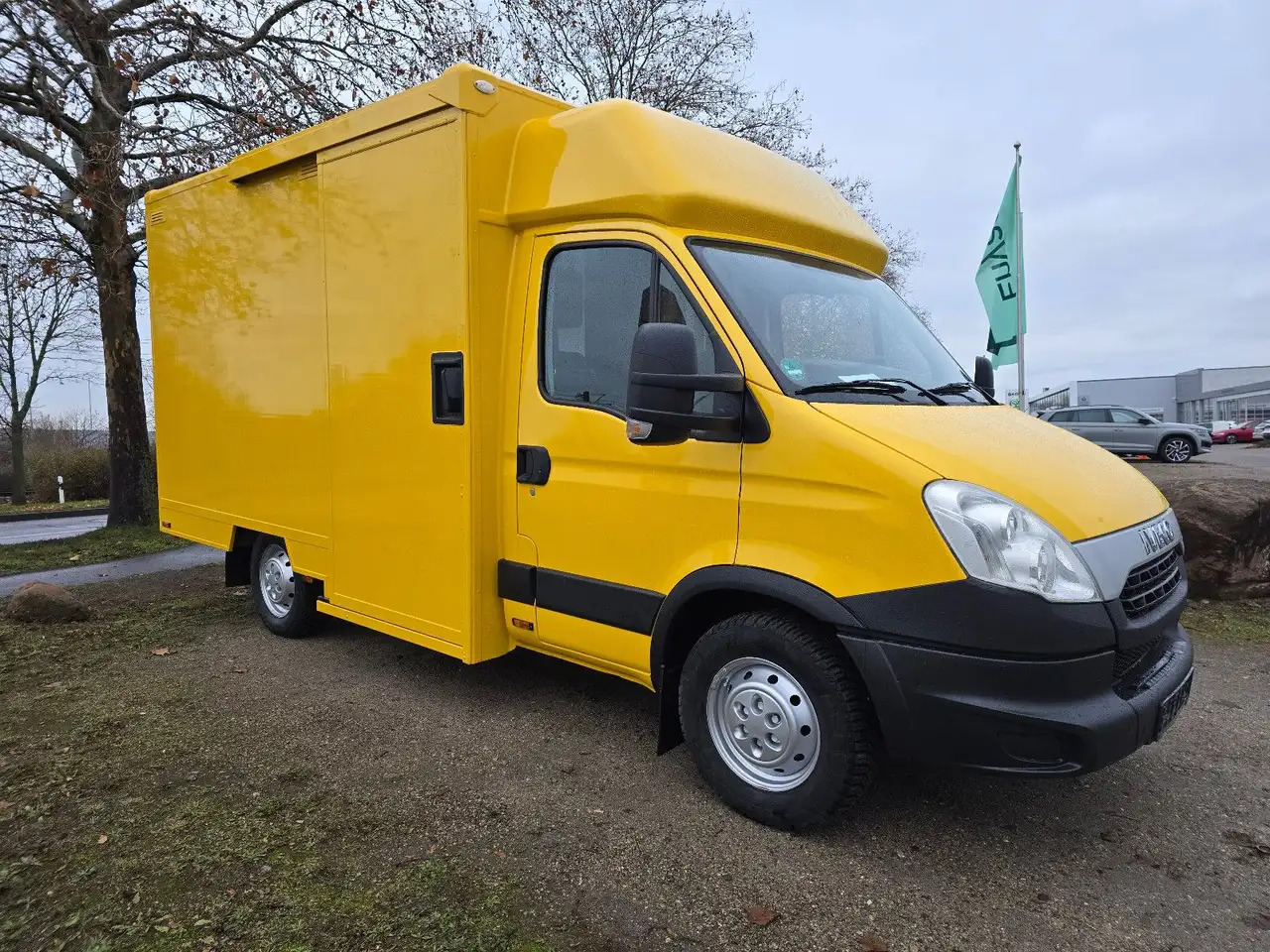 Iveco Daily/ Regalsystem/Luftfeder/KURZ/1. Hand - Dostavno vozilo z zabojnikom: slika 2 Iveco Daily/ Regalsystem/Luftfeder/KURZ/1. Hand - Dostavno vozilo z zabojnikom: slika 2