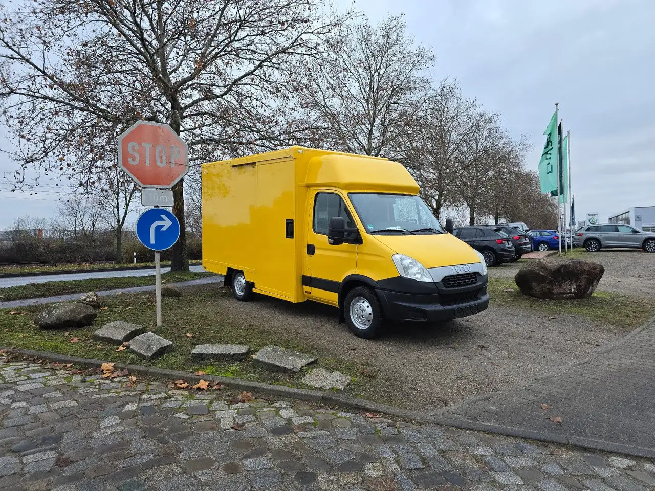 Iveco Daily/ Regalsystem/Luftfeder/KURZ/1. Hand - Dostavno vozilo z zabojnikom: slika 1 Iveco Daily/ Regalsystem/Luftfeder/KURZ/1. Hand - Dostavno vozilo z zabojnikom: slika 1