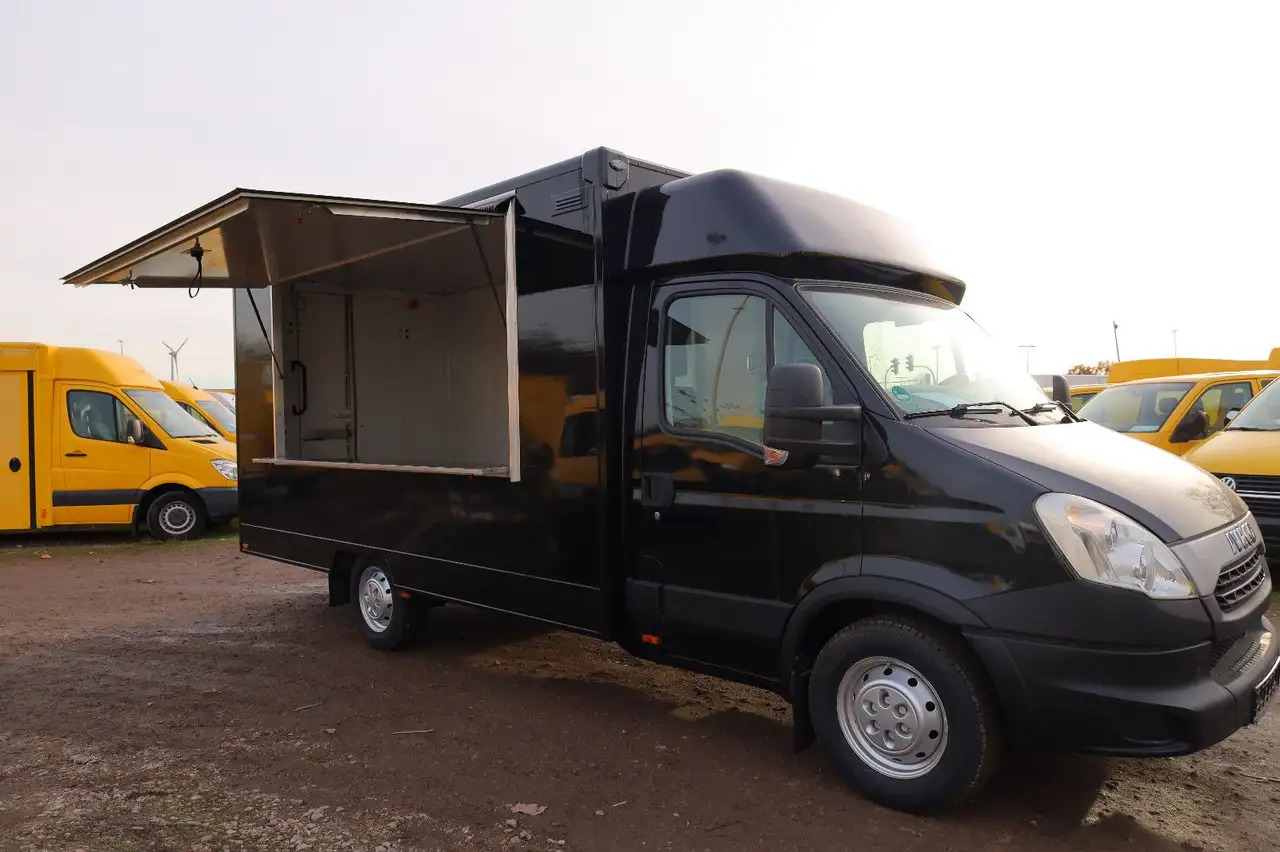 Iveco IS35SI2AA/ FOODTRUCK/Daily/EU5/1. Hand - Tovornjak s hrano: slika 2 Iveco IS35SI2AA/ FOODTRUCK/Daily/EU5/1. Hand - Tovornjak s hrano: slika 2