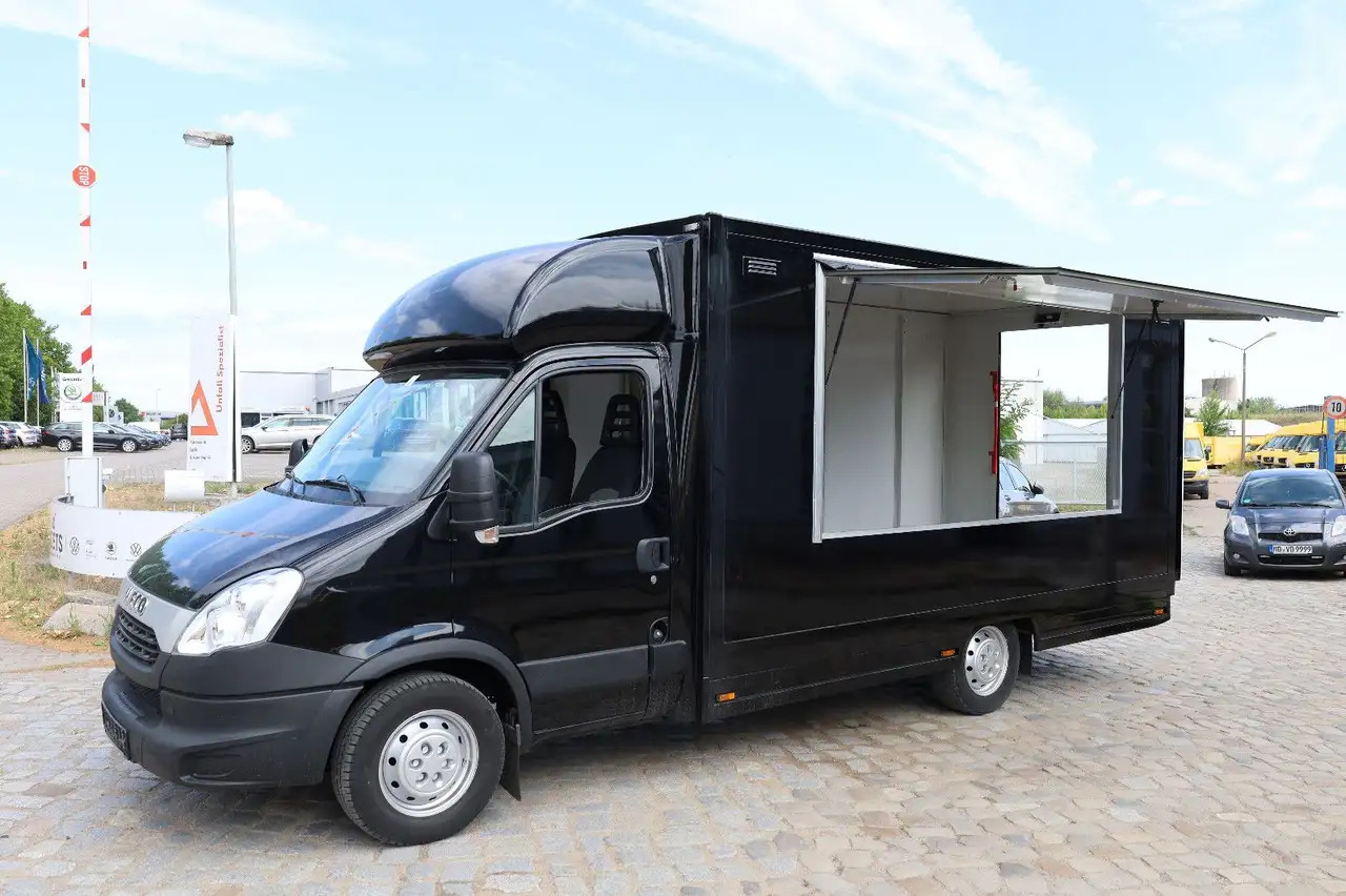 Iveco IS35SI2AA/ FOODTRUCK/Daily - Tovornjak s hrano: slika 2 Iveco IS35SI2AA/ FOODTRUCK/Daily - Tovornjak s hrano: slika 2