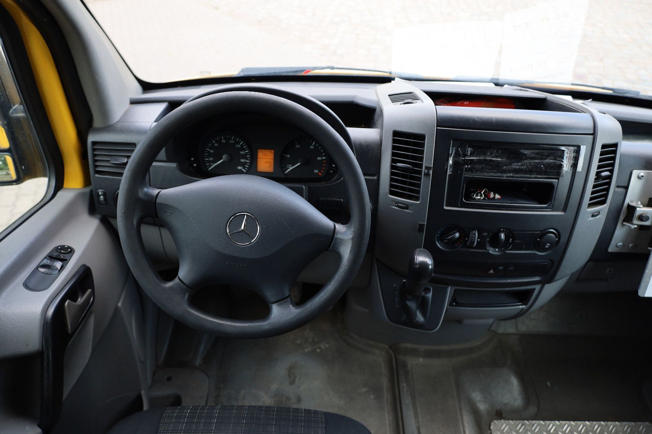 Mercedes-Benz Sprinter II Pritsche/ Koffer - Dostavno vozilo z zabojnikom: slika 4 Mercedes-Benz Sprinter II Pritsche/ Koffer - Dostavno vozilo z zabojnikom: slika 4