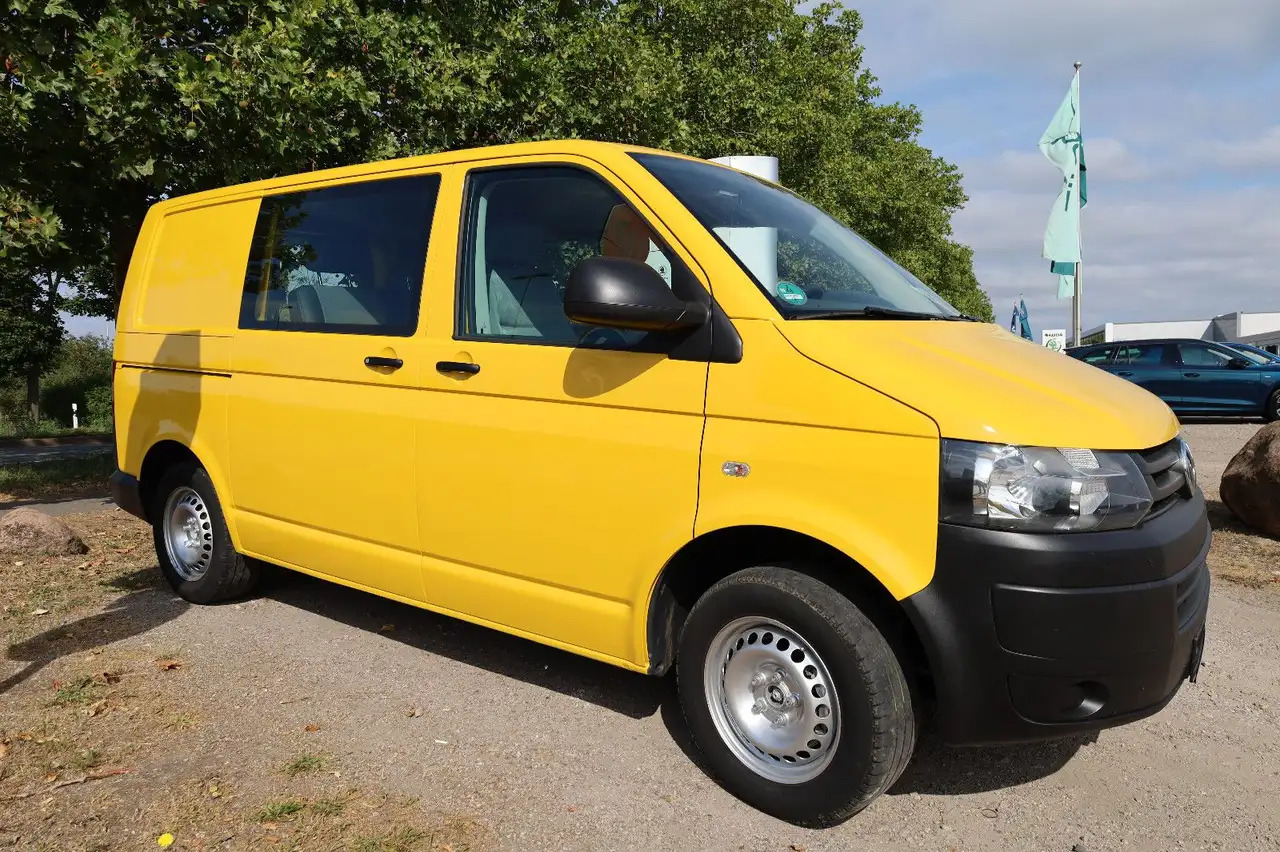 Volkswagen T5 Transporter/ 2.0 TDI/EU5/1.Hand/5-Sitze - Dostavno vozilo z dvojno kabino: slika 4 Volkswagen T5 Transporter/ 2.0 TDI/EU5/1.Hand/5-Sitze - Dostavno vozilo z dvojno kabino: slika 4