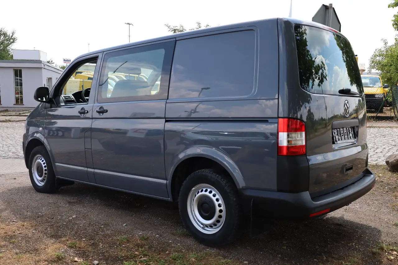 Volkswagen T5 Transporter Kasten-Kombi 2.0 TDI/EU5/5-Sitze - Avtomobil: slika 4 Volkswagen T5 Transporter Kasten-Kombi 2.0 TDI/EU5/5-Sitze - Avtomobil: slika 4