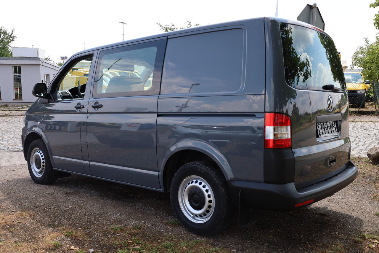 Volkswagen T5 Transporter Kasten-Kombi 2.0 TDI/EU5/5-Sitze - Potniški kombi: slika 4 Volkswagen T5 Transporter Kasten-Kombi 2.0 TDI/EU5/5-Sitze - Potniški kombi: slika 4