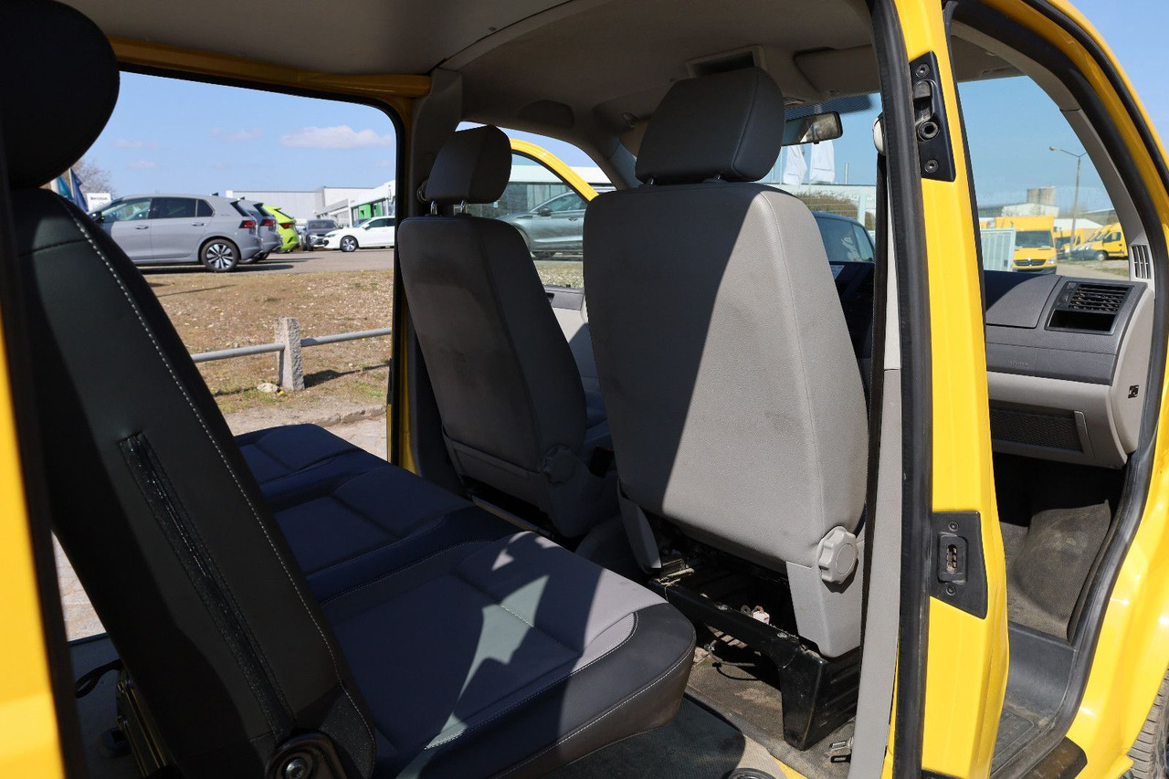 Volkswagen T5 Transporter Kasten-Kombi 2.0 TDI/EU5/5-Sitze - Potniški kombi: slika 4 Volkswagen T5 Transporter Kasten-Kombi 2.0 TDI/EU5/5-Sitze - Potniški kombi: slika 4