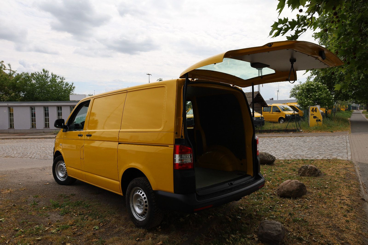 Volkswagen T5 Transporter Kasten-Kombi 2.0 TDI/EU5 - Mali kombi: slika 5 Volkswagen T5 Transporter Kasten-Kombi 2.0 TDI/EU5 - Mali kombi: slika 5
