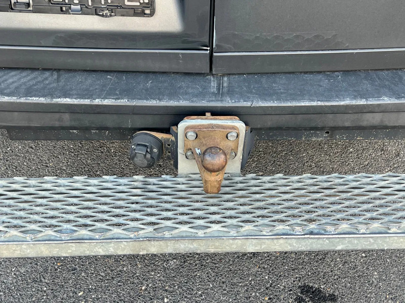 MAN TGE 3.180 AUTOMAAT*243.000km*MAN TGE3.180* - Furgon: slika 4 MAN TGE 3.180 AUTOMAAT*243.000km*MAN TGE3.180* - Furgon: slika 4