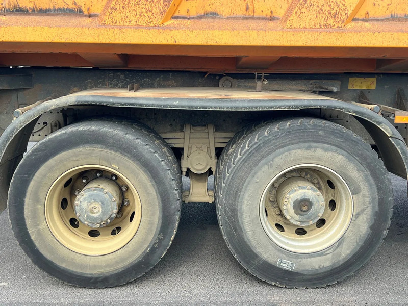 Tovornjak prekucnik Mercedes-Benz Actros 3336 8x4 TIPPER**3 Pedals**Actros 3336**: slika 9