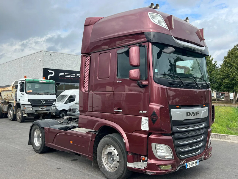 DAF XF 530 Super space **XF530 full spoiler**2018** - Vlačilec: slika 2 DAF XF 530 Super space **XF530 full spoiler**2018** - Vlačilec: slika 2