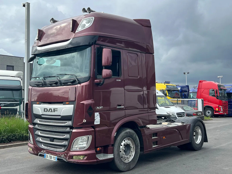 DAF XF 530 Super space **XF530 full spoiler**2018** - Vlačilec: slika 1 DAF XF 530 Super space **XF530 full spoiler**2018** - Vlačilec: slika 1