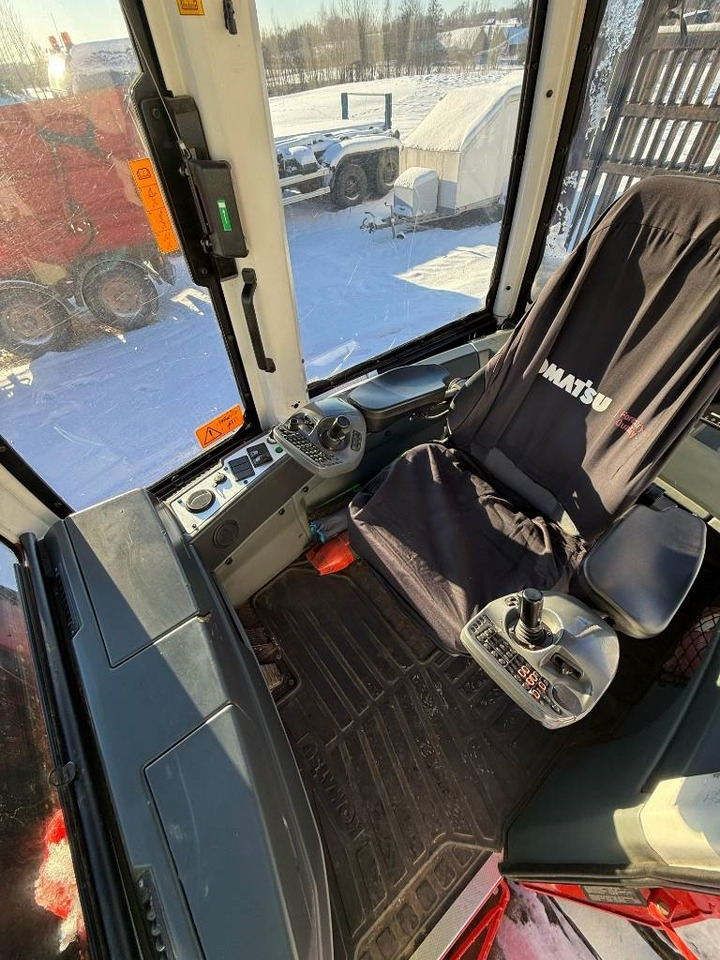 Komatsu 865 - Forvarder: slika 5 Komatsu 865 - Forvarder: slika 5