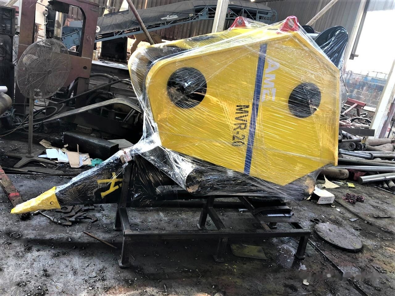 AME Vibro Ripper (MVR 20) - Rahljač za Bager: slika 2 AME Vibro Ripper (MVR 20) - Rahljač za Bager: slika 2