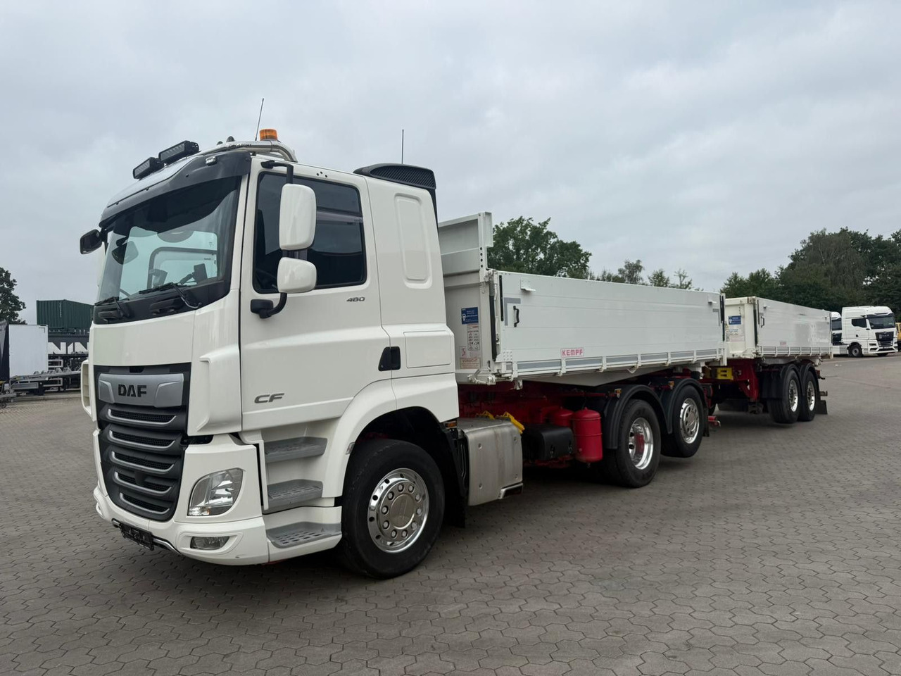 DAF CF 480 FAN 6x2 Dreiseitenkipper Inkl. Anhänger - Tovornjak prekucnik: slika 2 DAF CF 480 FAN 6x2 Dreiseitenkipper Inkl. Anhänger - Tovornjak prekucnik: slika 2