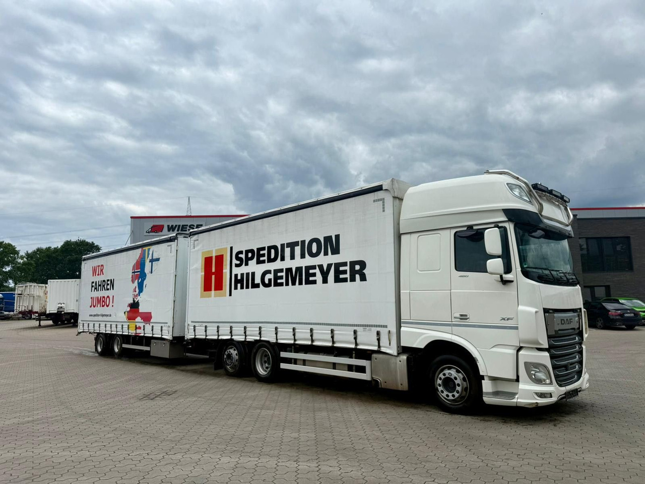 DAF XF 480 FAN LowDeck 6x2 Jumbo Inklusive Anhänger - Tovornjak s ponjavo, Prikolica s ponjavo: slika 1 DAF XF 480 FAN LowDeck 6x2 Jumbo Inklusive Anhänger - Tovornjak s ponjavo, Prikolica s ponjavo: slika 1