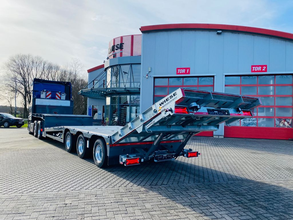 Gabelstapler/Arbeitsbühnentransporter Klapprampe - Nizko noseča polprikolica: slika 1 Gabelstapler/Arbeitsbühnentransporter Klapprampe - Nizko noseča polprikolica: slika 1