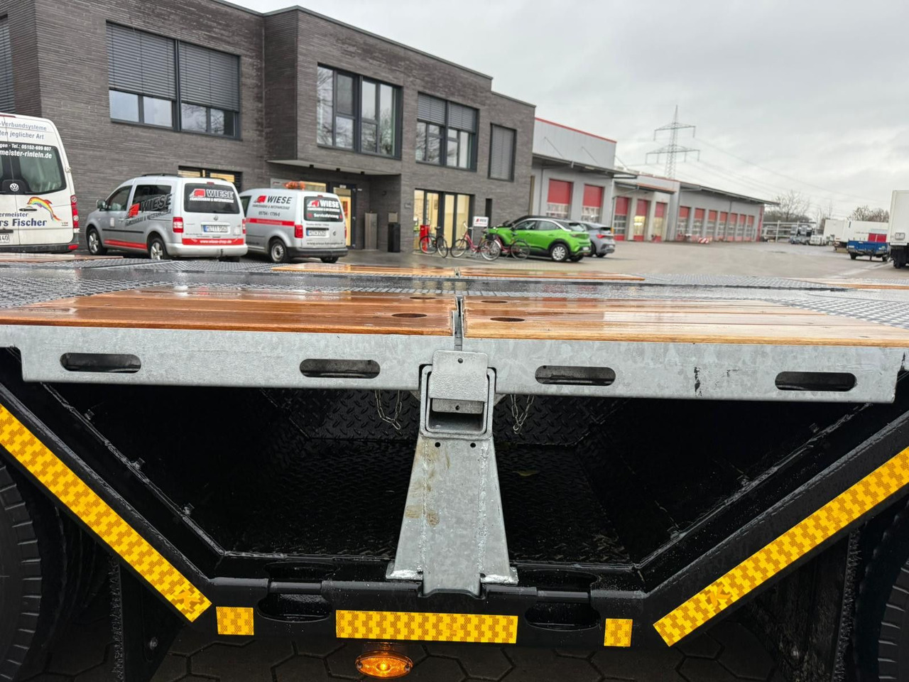 Nizko noseča polprikolica Kässbohrer K.SLA R 4 / 2N 18/40 Tieflader Radmulden tele: slika 12 Nizko noseča polprikolica Kässbohrer K.SLA R 4 / 2N 18/40 Tieflader Radmulden tele: slika 12