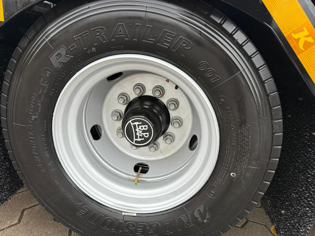 Nizko noseča polprikolica Kässbohrer K.SLA R 4 / 2N 18/40 Tieflader Radmulden tele: slika 19 Nizko noseča polprikolica Kässbohrer K.SLA R 4 / 2N 18/40 Tieflader Radmulden tele: slika 19