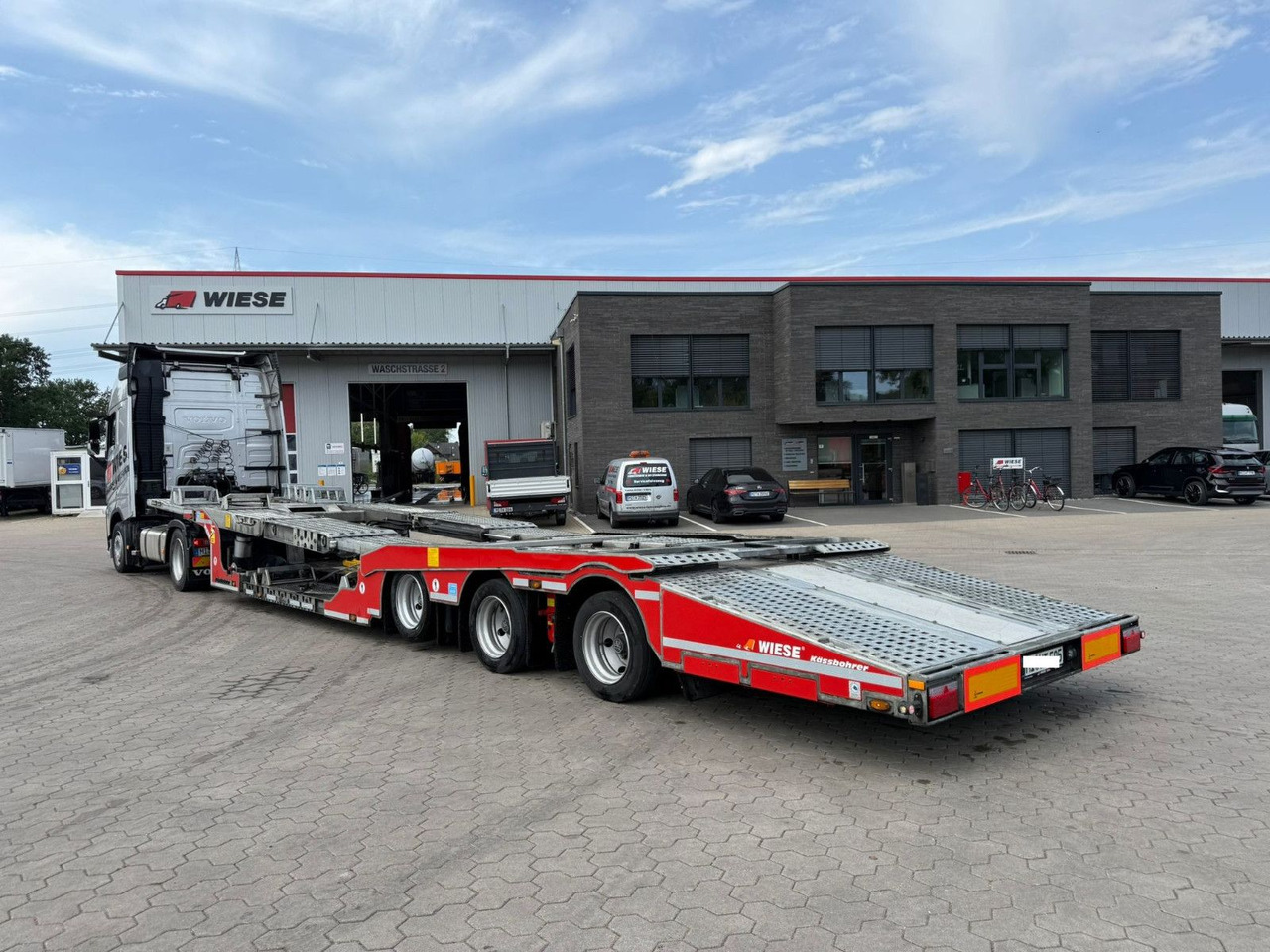 Kässbohrer K.SOK Truck/Car Transporter - Polprikolica avtotransporter: slika 1 Kässbohrer K.SOK Truck/Car Transporter - Polprikolica avtotransporter: slika 1