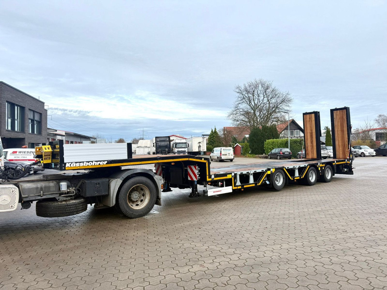 Kässbohrer SLAR3 Tele Tiefbett Radmulden metallisiert - Nizko noseča polprikolica: slika 3 Kässbohrer SLAR3 Tele Tiefbett Radmulden metallisiert - Nizko noseča polprikolica: slika 3