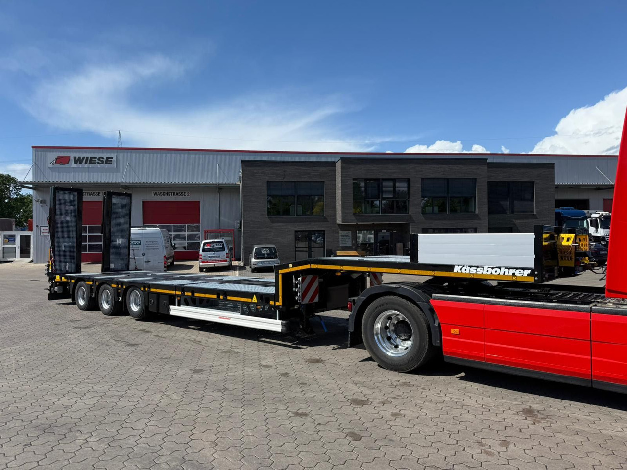 Kässbohrer SLS.HS Tieflader mit hydr. Schwanenhals - Nizko noseča polprikolica: slika 2 Kässbohrer SLS.HS Tieflader mit hydr. Schwanenhals - Nizko noseča polprikolica: slika 2