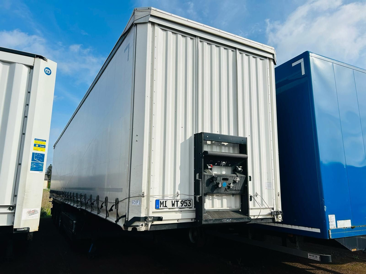 Kässbohrer Schiebeplanen Auflieger - Polprikolica s ponjavo: slika 3 Kässbohrer Schiebeplanen Auflieger - Polprikolica s ponjavo: slika 3