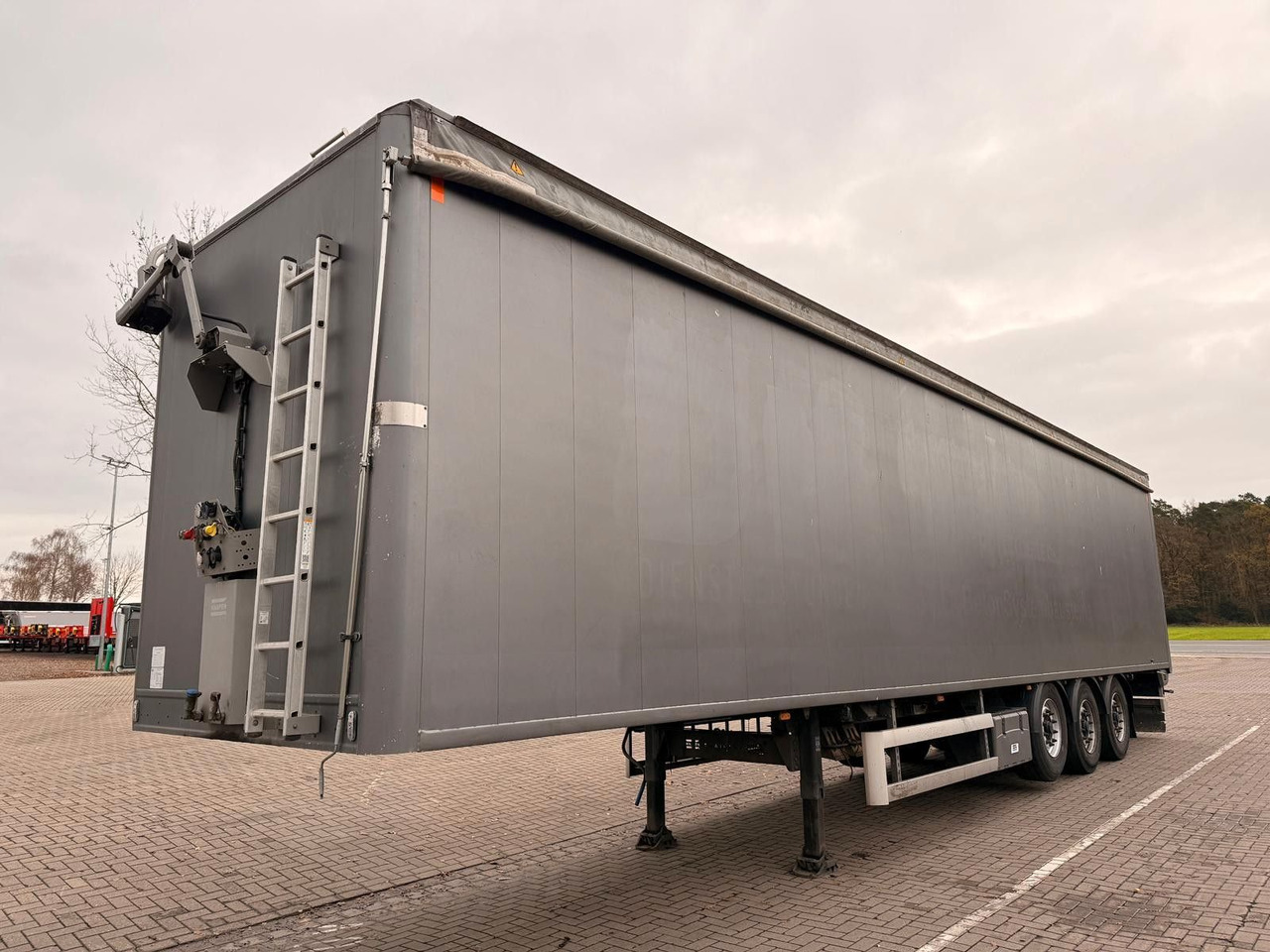 Knapen K100 Schubboden 92m³ 10mm Boden Powersheet - Tovorna pohodna polprikolica: slika 2 Knapen K100 Schubboden 92m³ 10mm Boden Powersheet - Tovorna pohodna polprikolica: slika 2