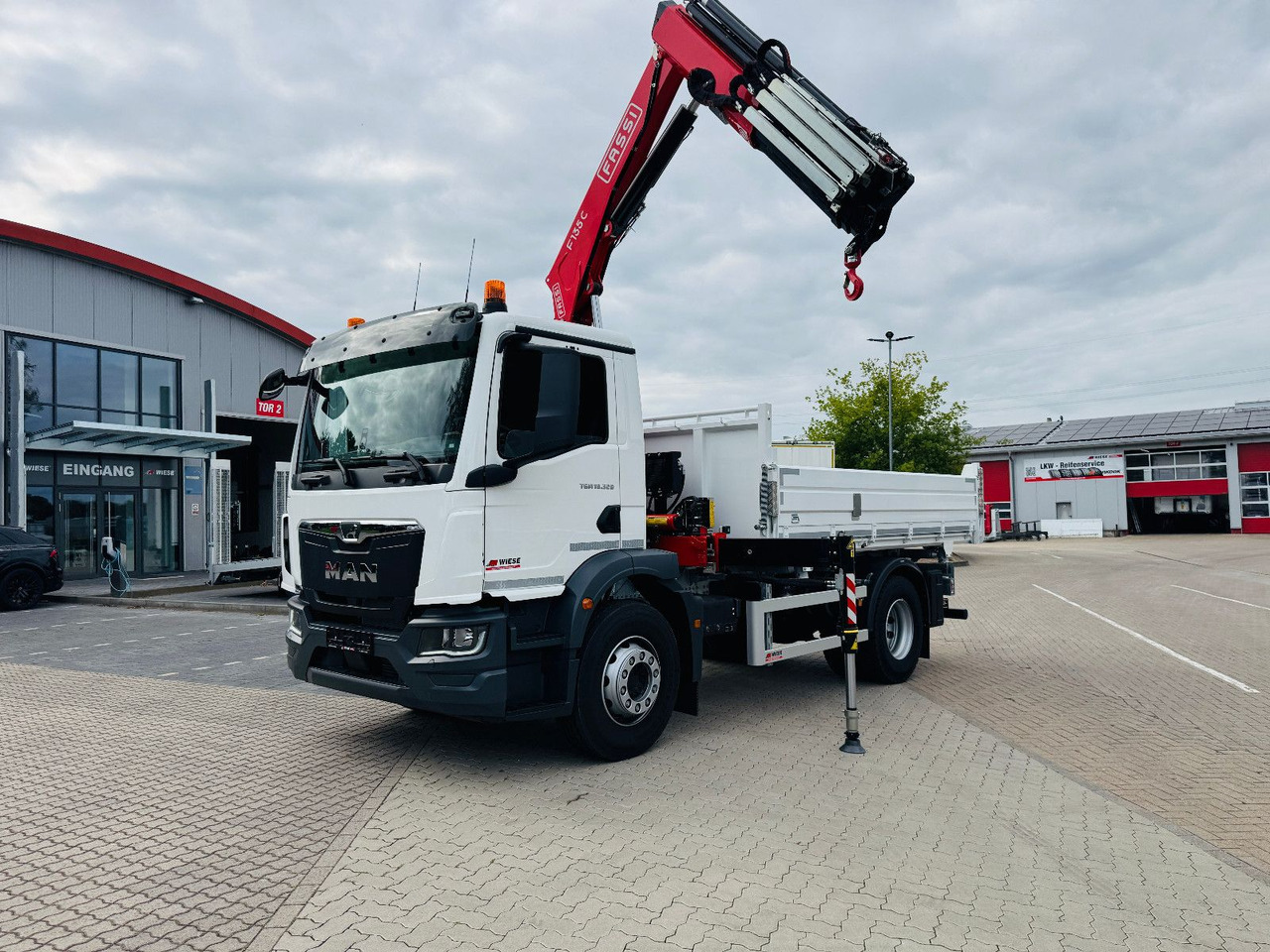 MAN 18.320 4x2 mit Fassi Ladekran Sofort Verfügbar - Tovornjak prekucnik, Tovornjak z dvigalom: slika 3 MAN 18.320 4x2 mit Fassi Ladekran Sofort Verfügbar - Tovornjak prekucnik, Tovornjak z dvigalom: slika 3