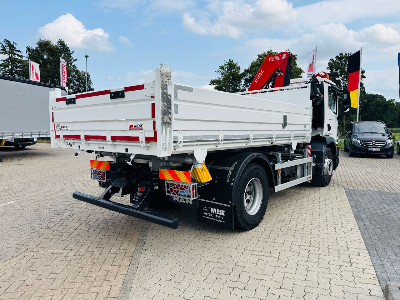 MAN 18.320 4x2 mit Fassi Ladekran Sofort Verfügbar - Tovornjak prekucnik, Tovornjak z dvigalom: slika 3 MAN 18.320 4x2 mit Fassi Ladekran Sofort Verfügbar - Tovornjak prekucnik, Tovornjak z dvigalom: slika 3