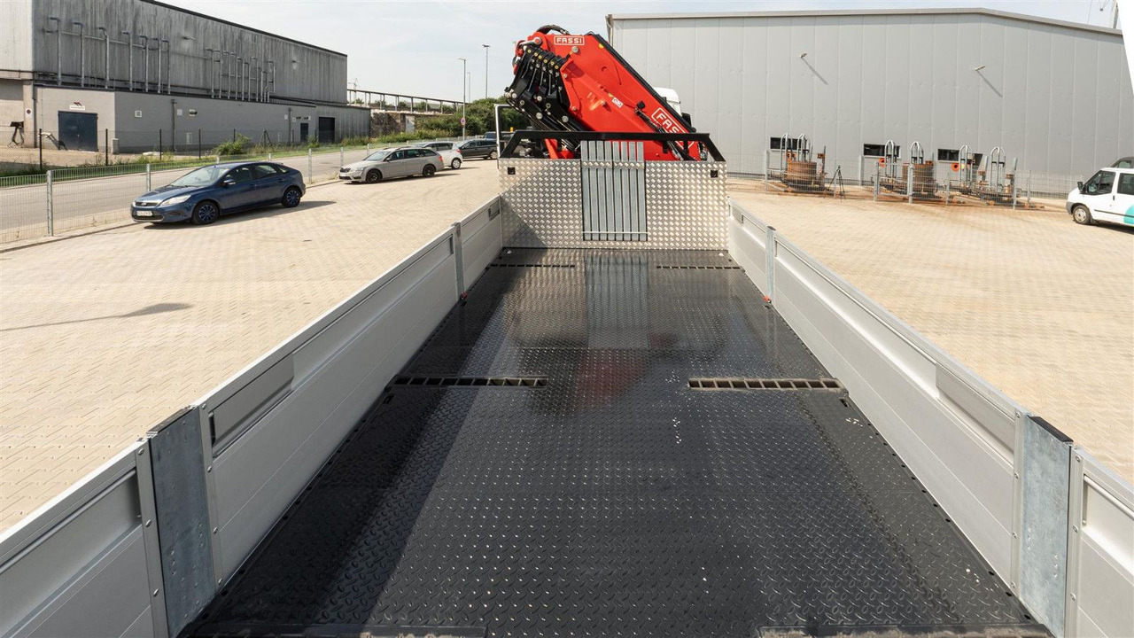 MAN 35.470 8x2 Kran F710 RA2.26 - Tovornjak z dvigalom: slika 5 MAN 35.470 8x2 Kran F710 RA2.26 - Tovornjak z dvigalom: slika 5