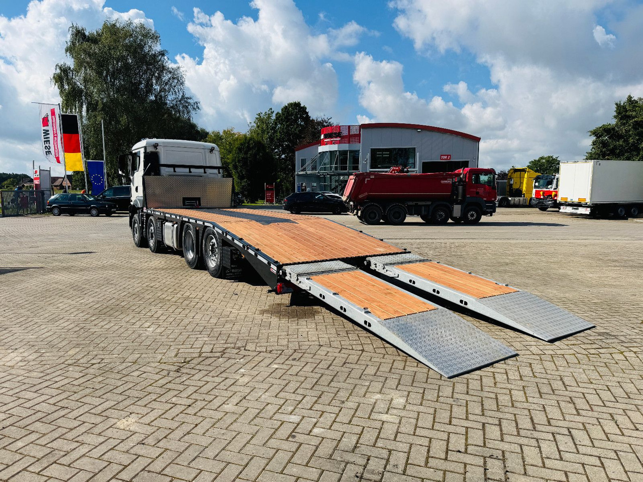MAN 8x4 Maschinentransporter - Vlečno vozilo: slika 4 MAN 8x4 Maschinentransporter - Vlečno vozilo: slika 4