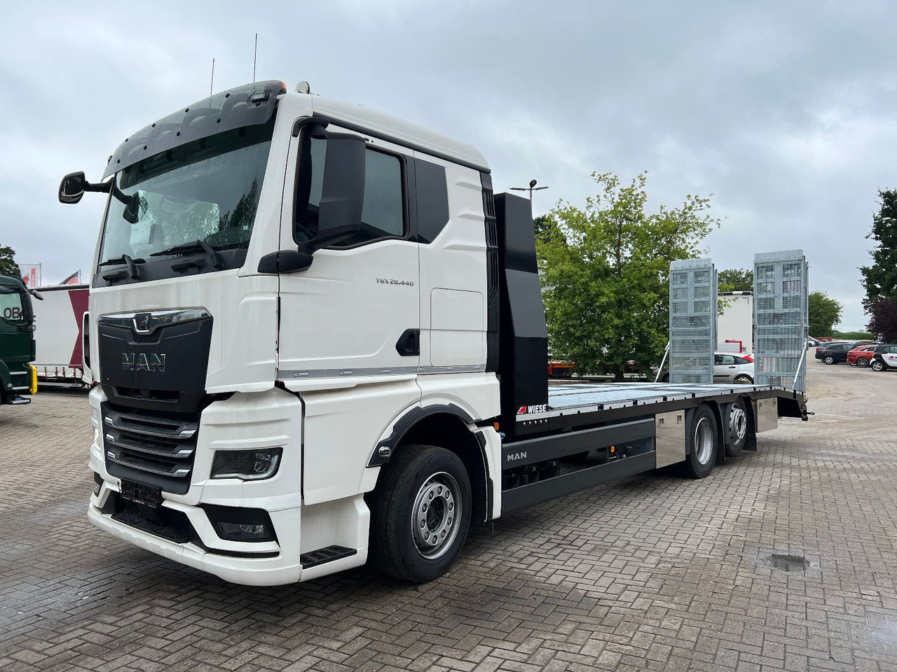 MAN Baumaschinen-  Arbeitsbühnentransporter Rampen - Vlečno vozilo: slika 3 MAN Baumaschinen-  Arbeitsbühnentransporter Rampen - Vlečno vozilo: slika 3