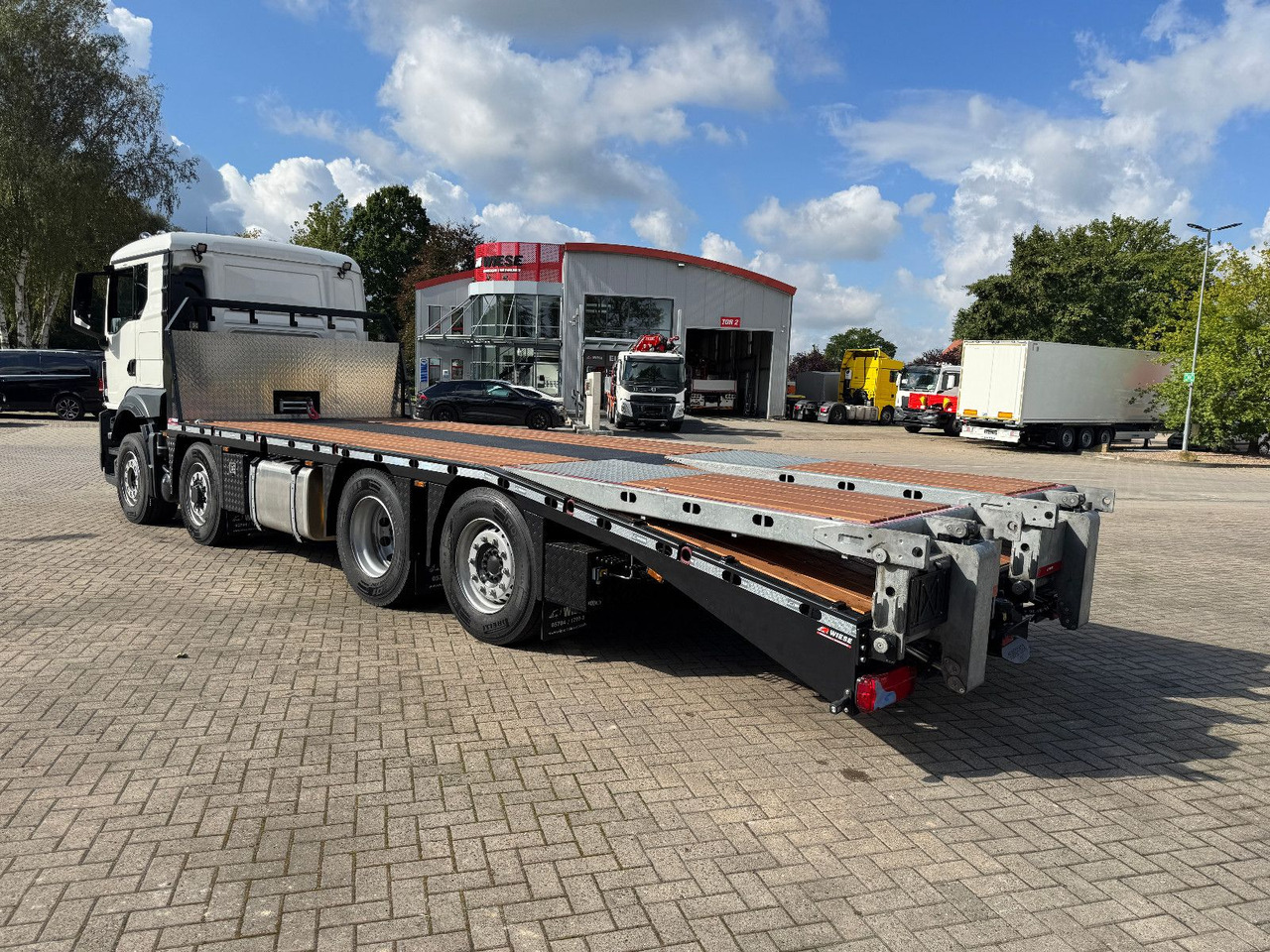 MAN TGS 35.520 8x2H Baumaschinentransporter - Vlečno vozilo: slika 3 MAN TGS 35.520 8x2H Baumaschinentransporter - Vlečno vozilo: slika 3