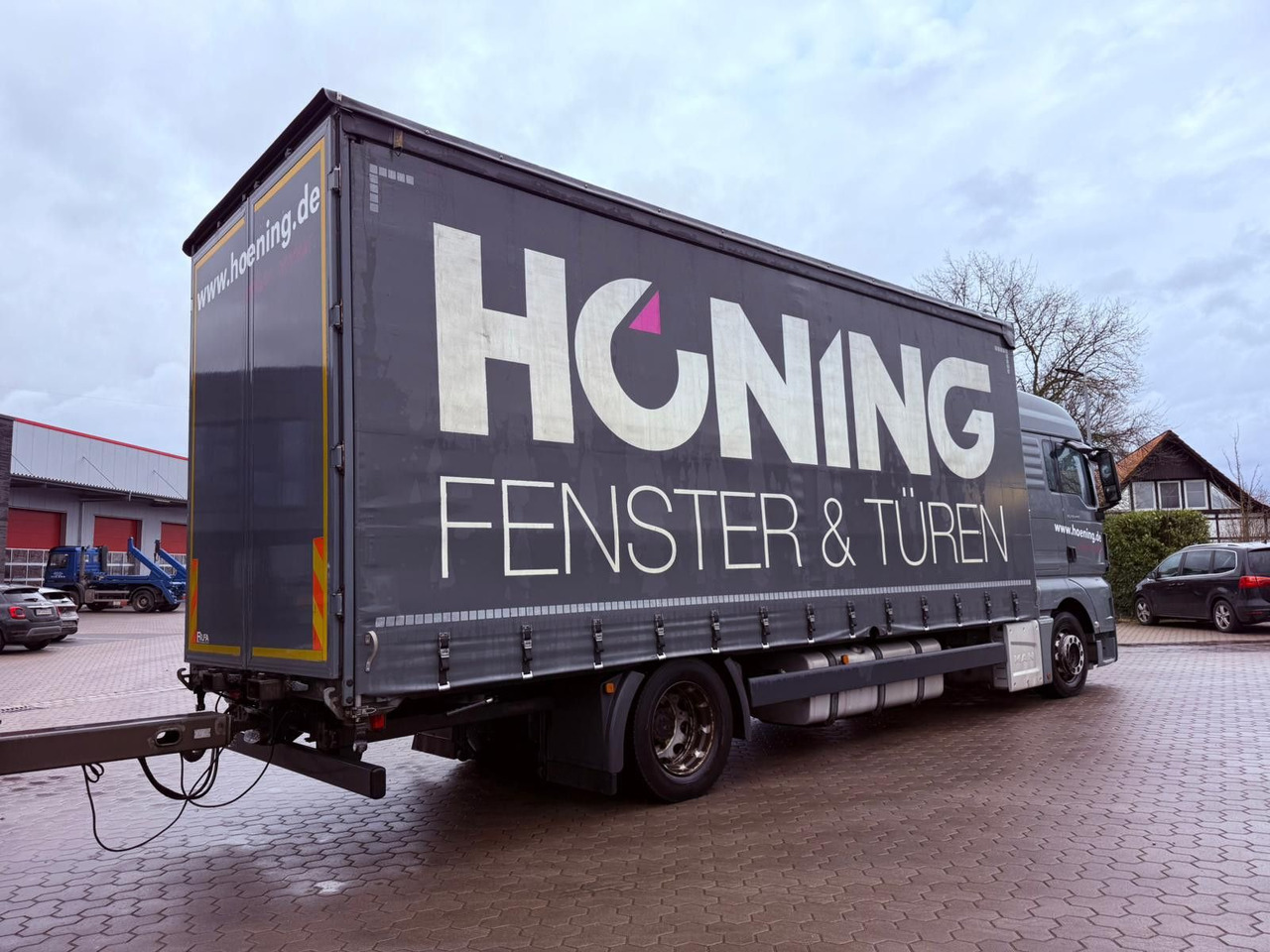 MAN TGX 18.440 LL Volumen LKW mit Staplerhalterung MAN TGX 18.440 LL Volumen LKW mit Staplerhalterung - Tovornjak s ponjavo: slika 4 MAN TGX 18.440 LL Volumen LKW mit Staplerhalterung MAN TGX 18.440 LL Volumen LKW mit Staplerhalterung - Tovornjak s ponjavo: slika 4