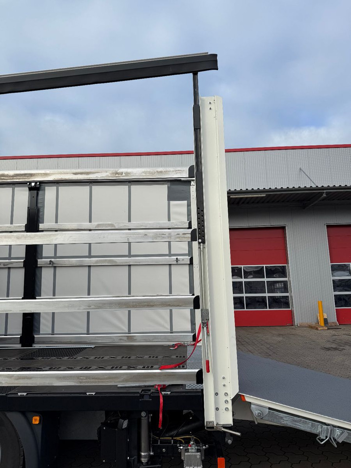 Vlečno vozilo MAN TGX 26.440 6x2 LL Schwerlast Ladebordwand/Rampe: slika 15 Vlečno vozilo MAN TGX 26.440 6x2 LL Schwerlast Ladebordwand/Rampe: slika 15