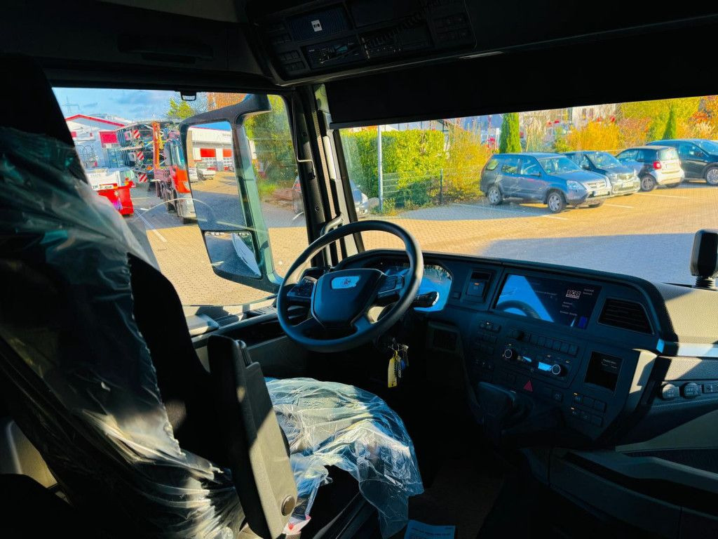 Vlečno vozilo MAN TGX 26.440 6x2 LL Schwerlast Ladebordwand/Rampe: slika 13 Vlečno vozilo MAN TGX 26.440 6x2 LL Schwerlast Ladebordwand/Rampe: slika 13