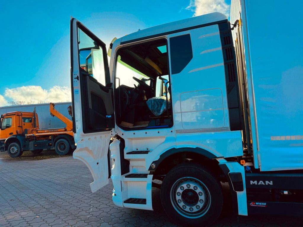 Vlečno vozilo MAN TGX 26.440 6x2 LL Schwerlast Ladebordwand/Rampe: slika 12 Vlečno vozilo MAN TGX 26.440 6x2 LL Schwerlast Ladebordwand/Rampe: slika 12