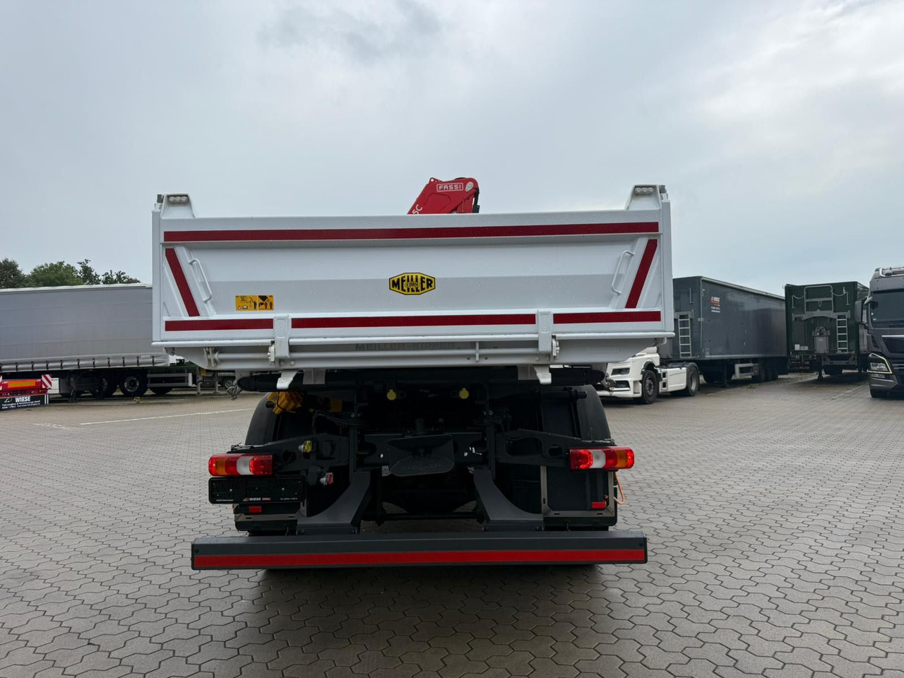 Mercedes-Benz Arocs 1835 4x2 Meiller Fassi F135 Kran Kipper - Tovornjak prekucnik, Tovornjak z dvigalom: slika 5 Mercedes-Benz Arocs 1835 4x2 Meiller Fassi F135 Kran Kipper - Tovornjak prekucnik, Tovornjak z dvigalom: slika 5