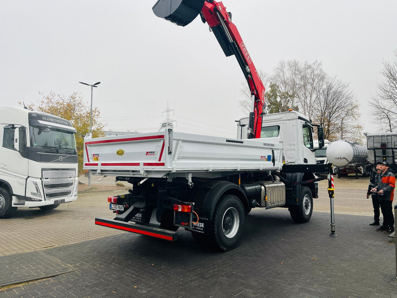 Mercedes-Benz Arocs 1835 4x4 Meiller Fassi Kran Kipper - Tovornjak prekucnik, Tovornjak z dvigalom: slika 5 Mercedes-Benz Arocs 1835 4x4 Meiller Fassi Kran Kipper - Tovornjak prekucnik, Tovornjak z dvigalom: slika 5