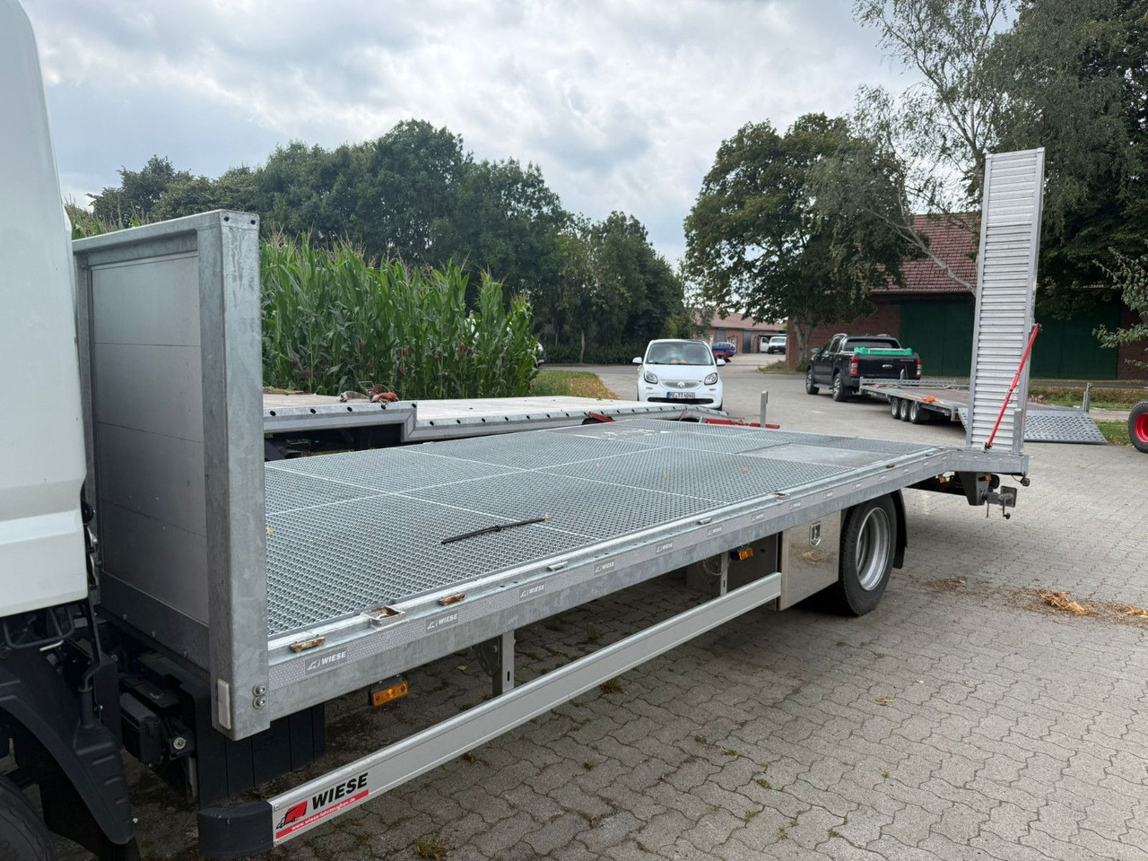 Mitsubishi Fuso Canter 7C18 Arbeitsbühnentransporter - Tovornjak avtotransporter: slika 4 Mitsubishi Fuso Canter 7C18 Arbeitsbühnentransporter - Tovornjak avtotransporter: slika 4