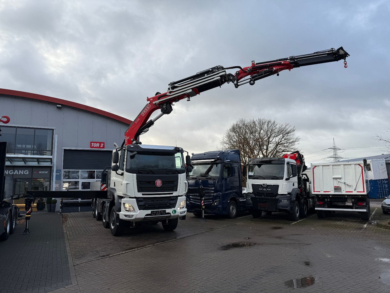 Tatra 41.500 8x8 Phoenix Fassi F710 Kran - Tovornjak s kesonom, Tovornjak z dvigalom: slika 2 Tatra 41.500 8x8 Phoenix Fassi F710 Kran - Tovornjak s kesonom, Tovornjak z dvigalom: slika 2