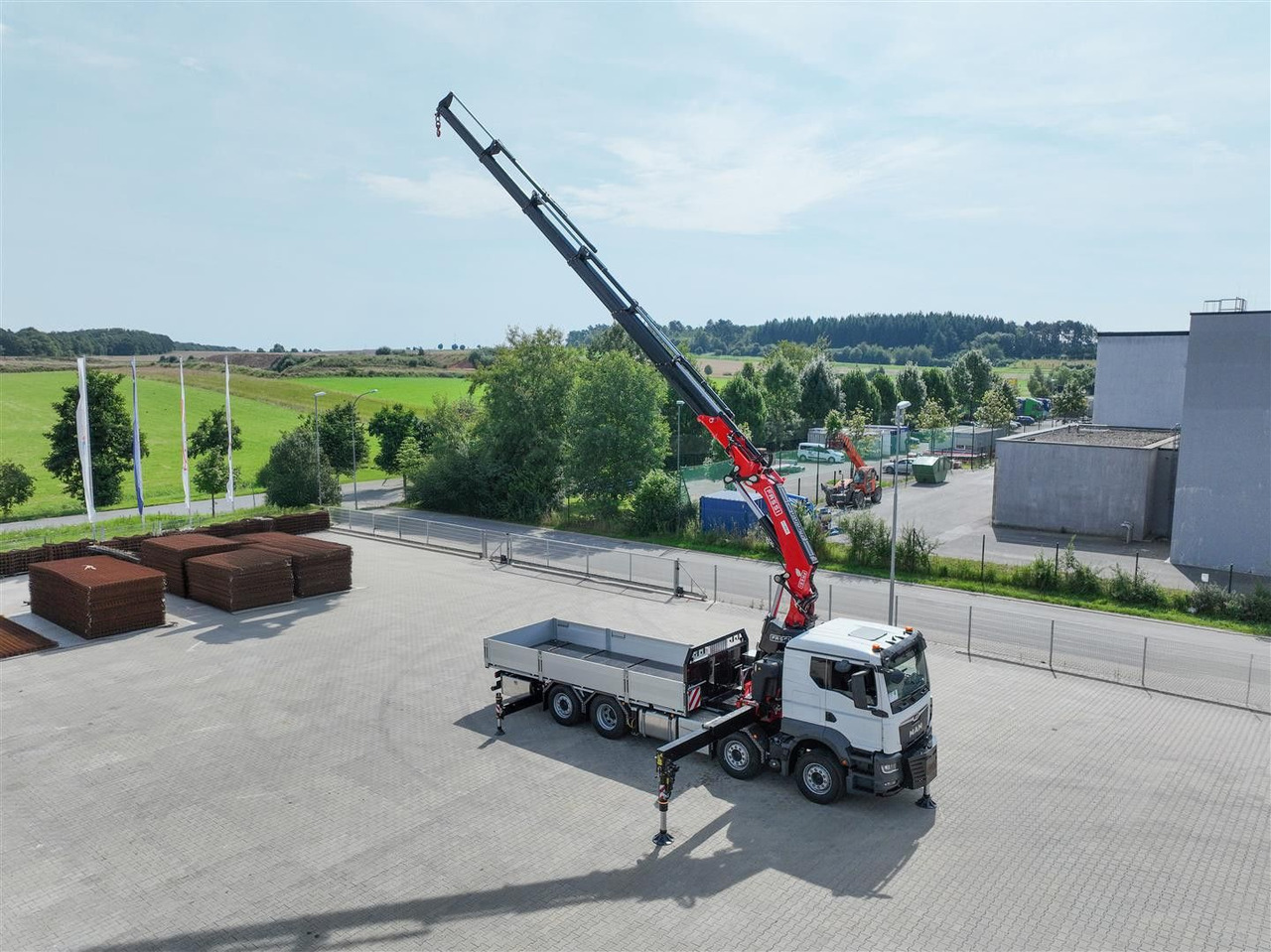 Tovornjak, Tovornjak z dvigalom MAN 35.470 8x2 Kran F710 RA2.26: slika 6
