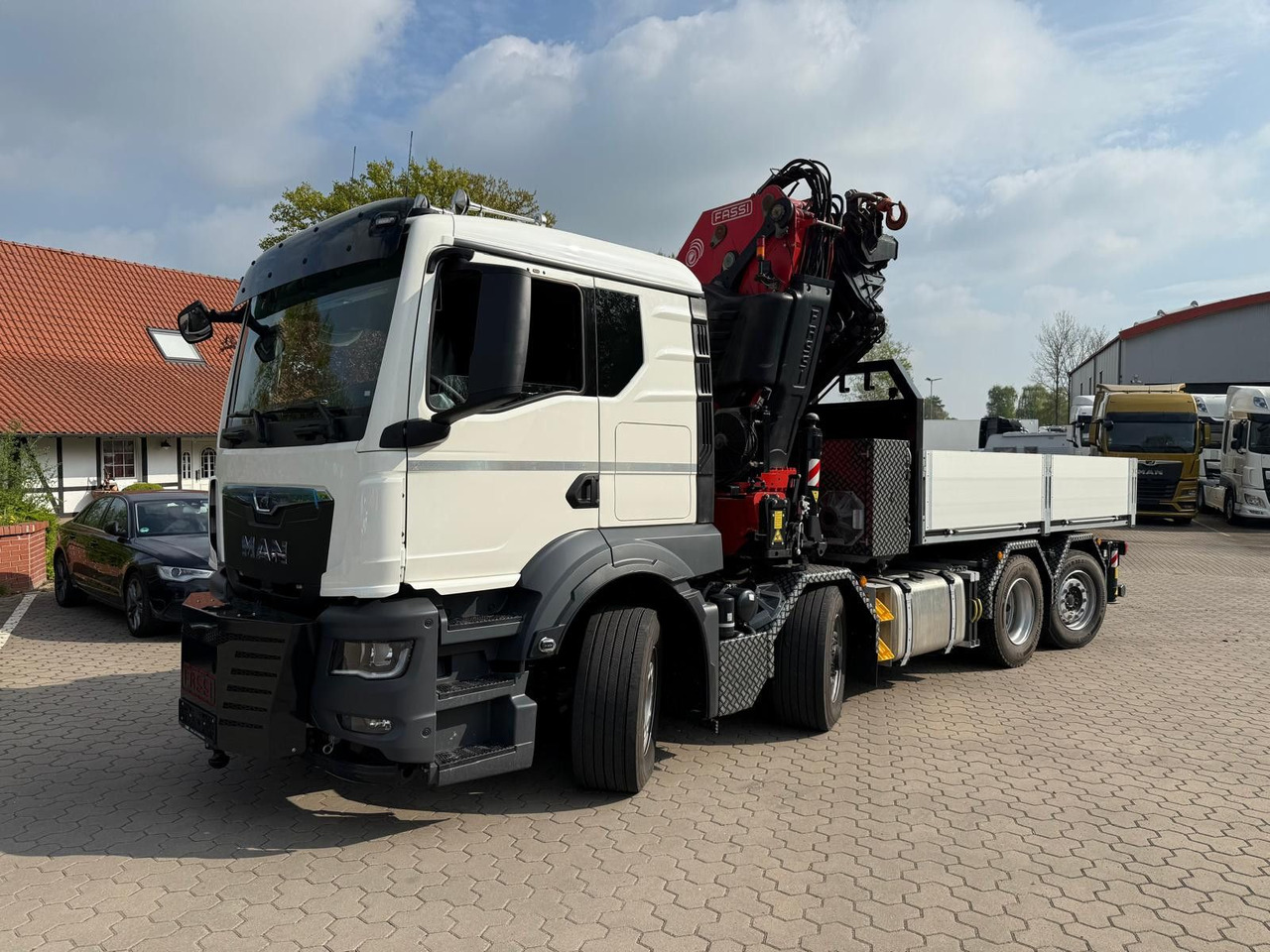 MAN 35.520 8x4 Fassi F800 RA2.28 OHNE ABSTÜTZÜBERWA. - Vlačilec: slika 3 MAN 35.520 8x4 Fassi F800 RA2.28 OHNE ABSTÜTZÜBERWA. - Vlačilec: slika 3