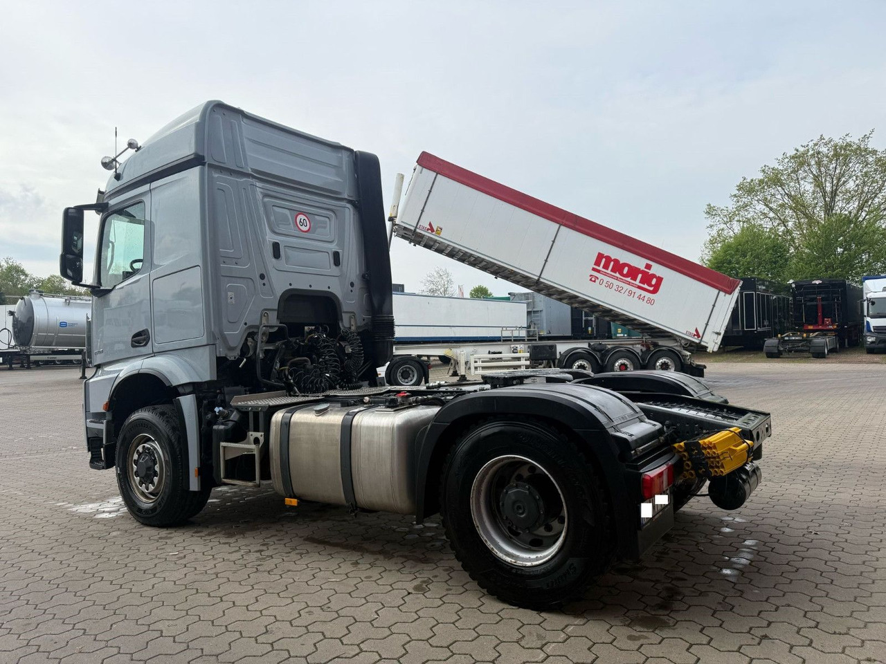 Mercedes-Benz Arocs 1848 4x4 HAD Allrad mit Hydraulik LOF - Vlačilec: slika 5 Mercedes-Benz Arocs 1848 4x4 HAD Allrad mit Hydraulik LOF - Vlačilec: slika 5
